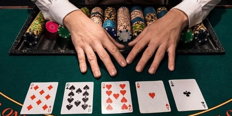 Kỹ năng đọc vị đối thủ poker 5 lá