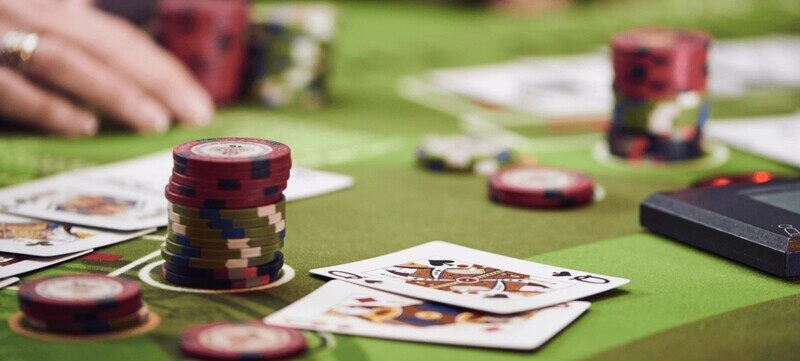 Luật chơi Baccarat cơ bản