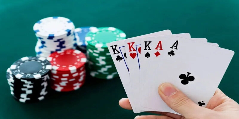 Xì Tố Và Poker – So Sánh, Khác Biệt Và Cách Chơi Hiệu Quả